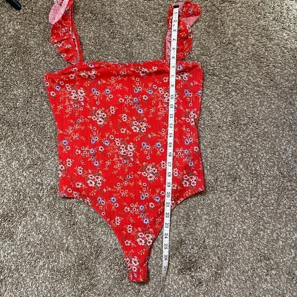 Socialite Flutter Red Floral Tank Top Bodysuit - Picture 4 of 7